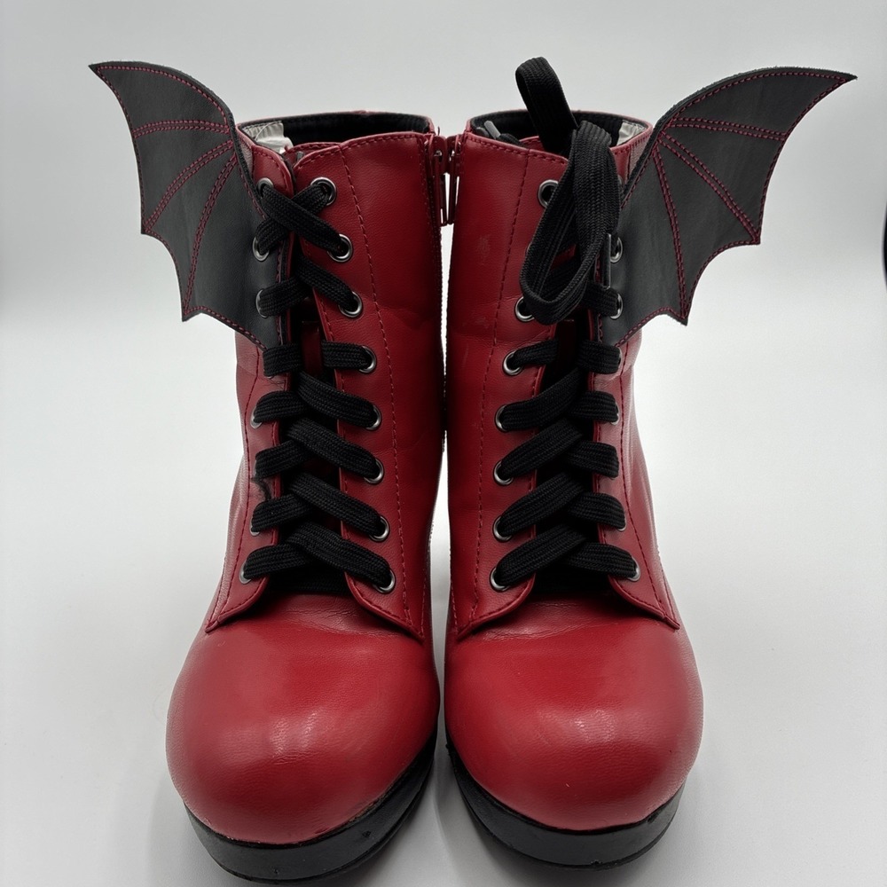 Hotel Transylvania Mavis Red Bat Wing Platform Boots FUN4051AD-6 Womens 6